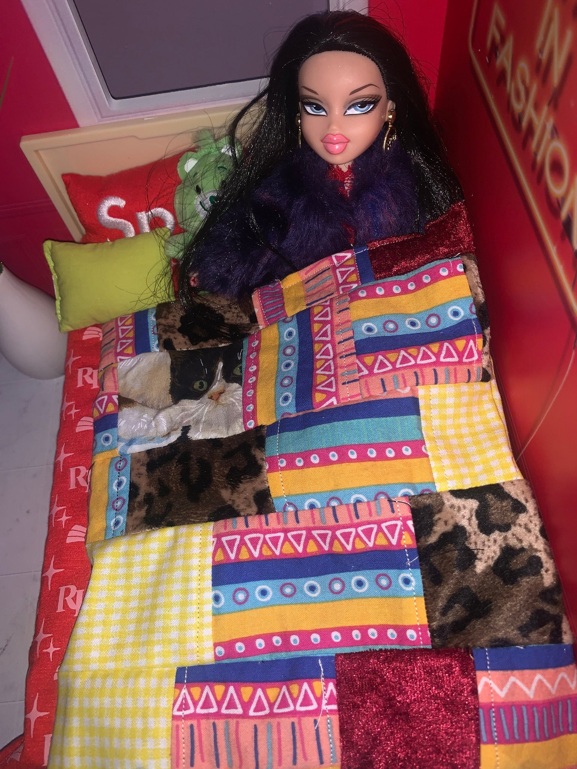 bratzy catzy bedding (for bratz).